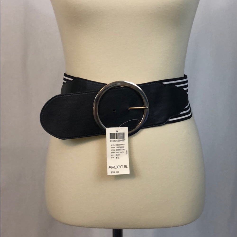 Arden B Stretchy Thick belt in Black with strip